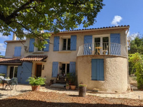 Bastide provençale avec piscine